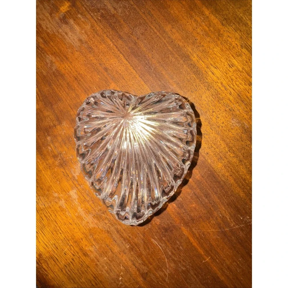 Vintage‎ ZEJEKAR Crystal Heart Shaped Trinket or Jewelry Box - NEW SS000